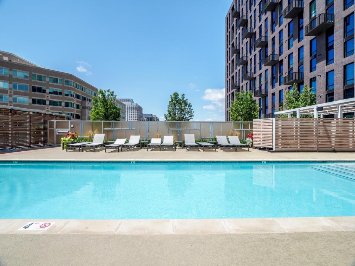 Bluebird Suites At Reston Town Center Exterior foto