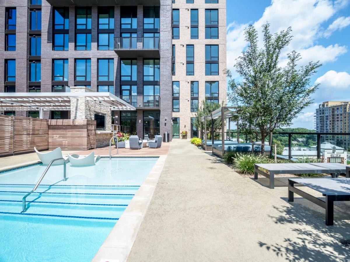 Bluebird Suites At Reston Town Center Exterior foto